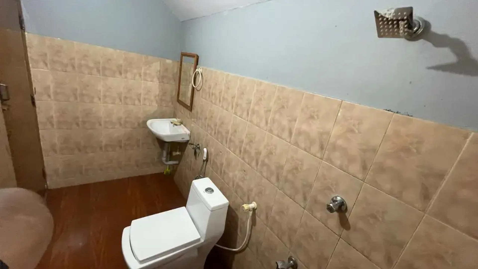 Karapuzha Lakeshore Resort