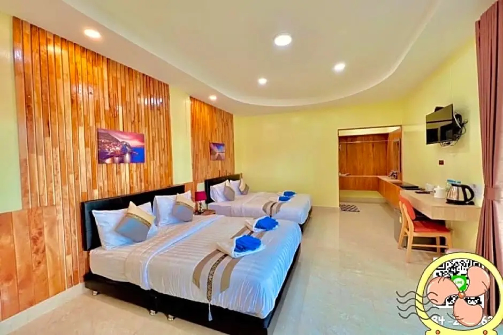 kinjo park pool view delux2 (double bed)