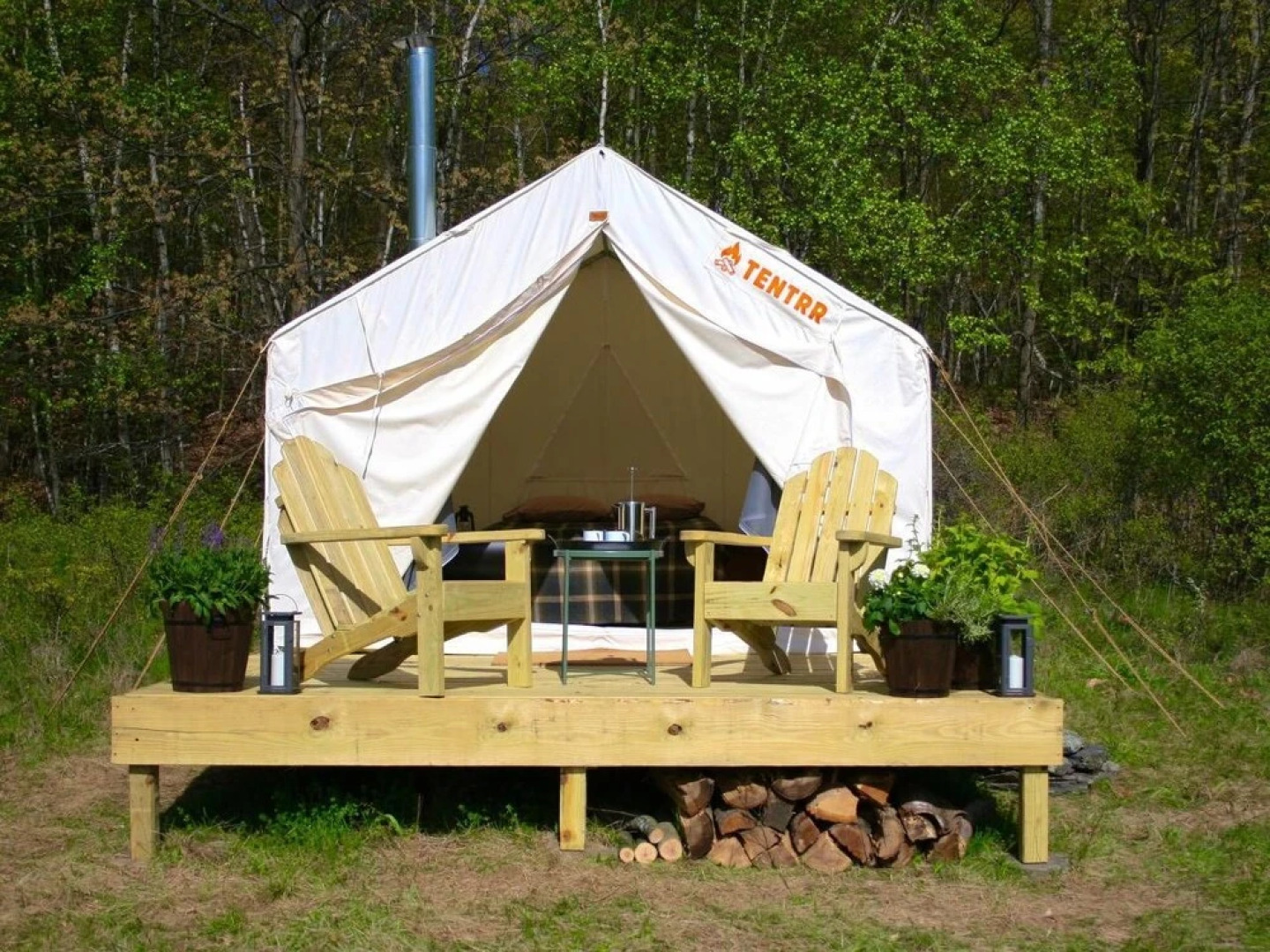 Tentrr - Fat Apple Farm