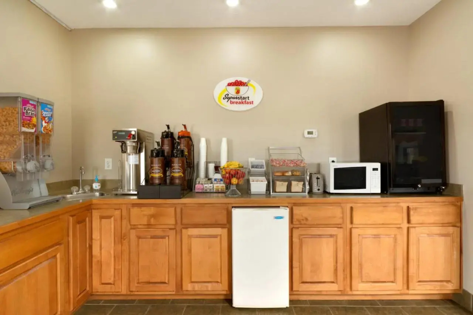 Best Western Fairwinds Inn & Suites