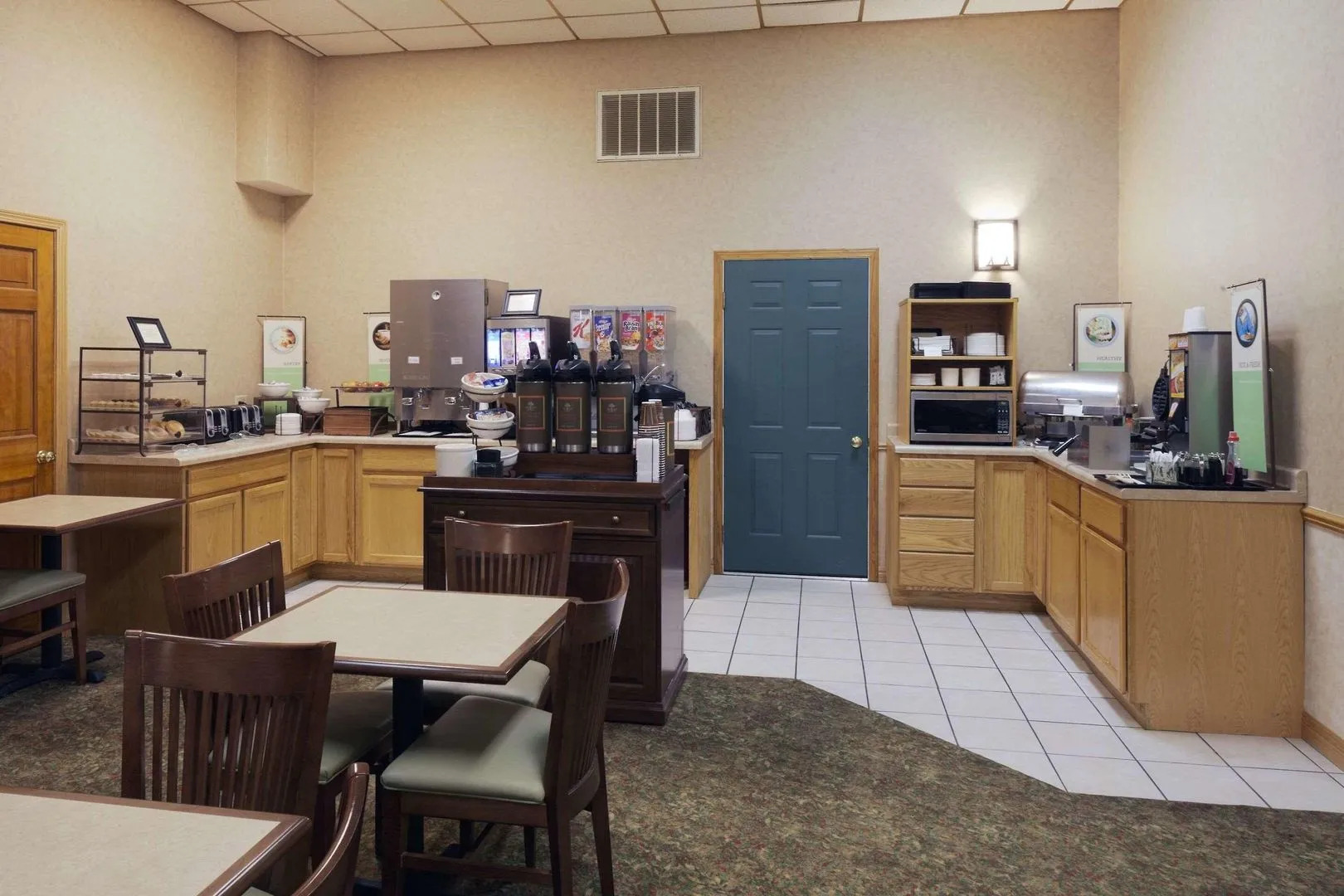 Country Inn & Suites by Radisson, Sparta, WI