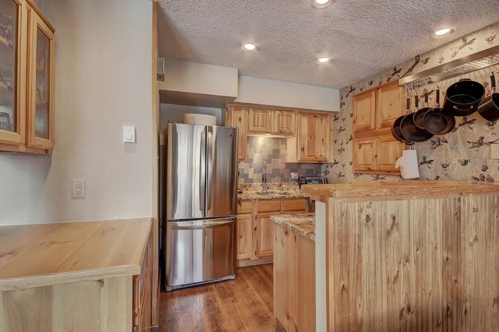 Nice Update Condo - Great Access to Superbee Lift in East Village - AN302 by RedAwning