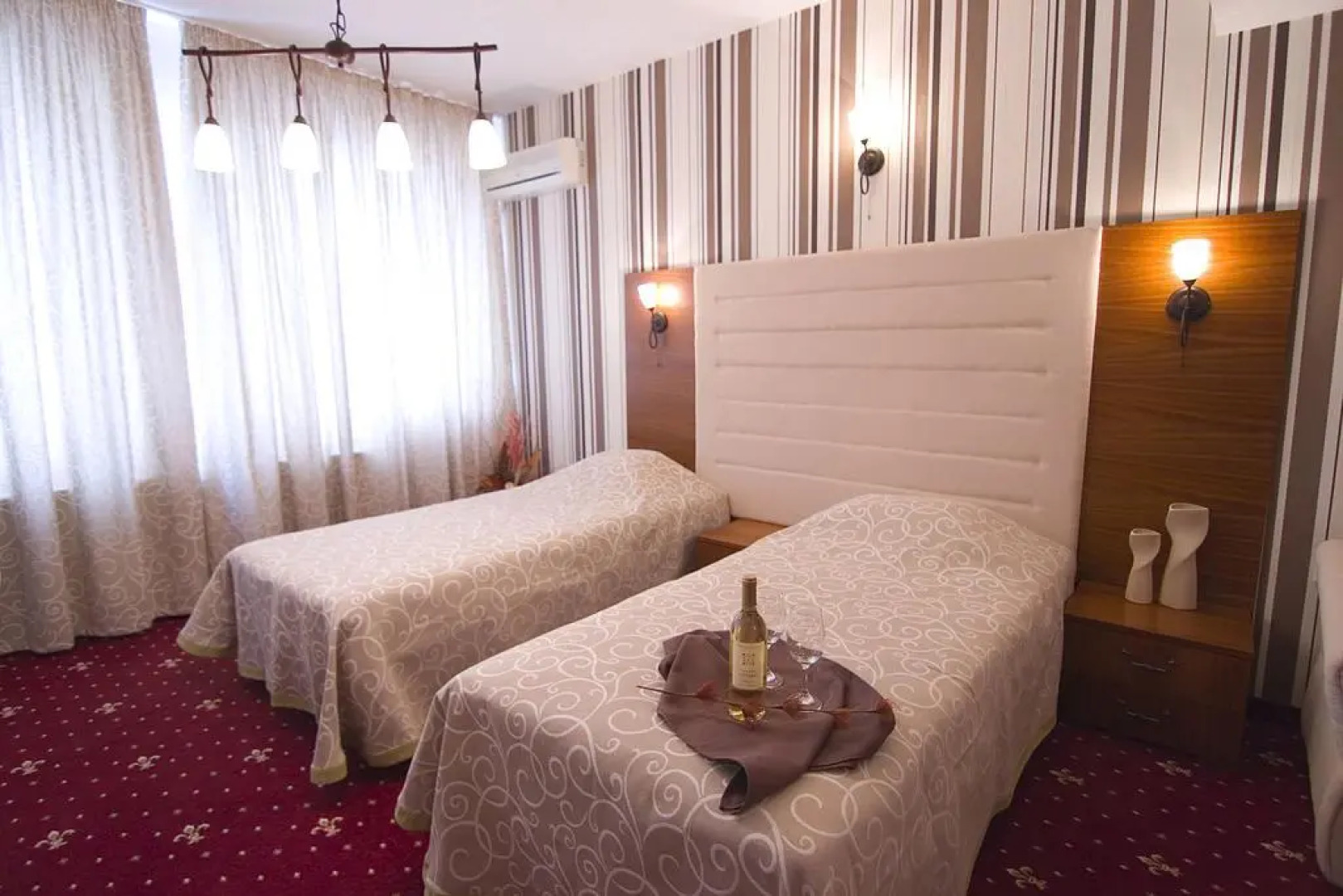 Arena Tarnovo Hotel