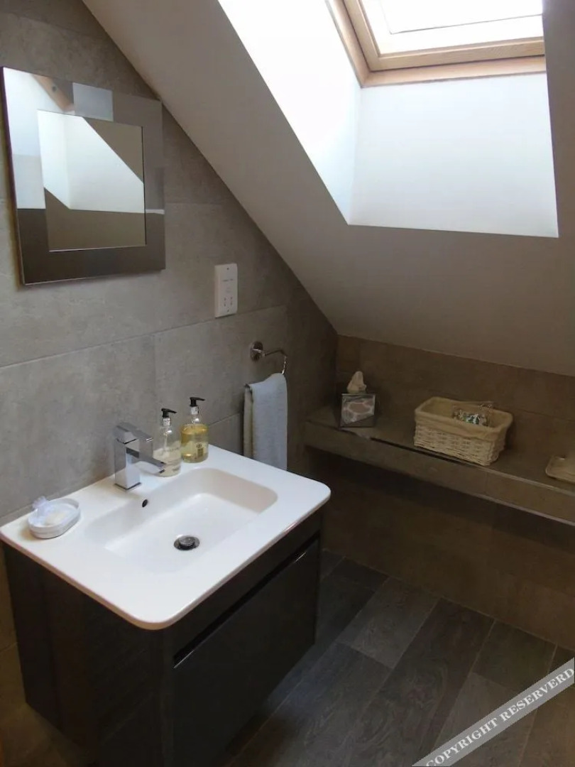 Shoreline at Mount Stewart B&B