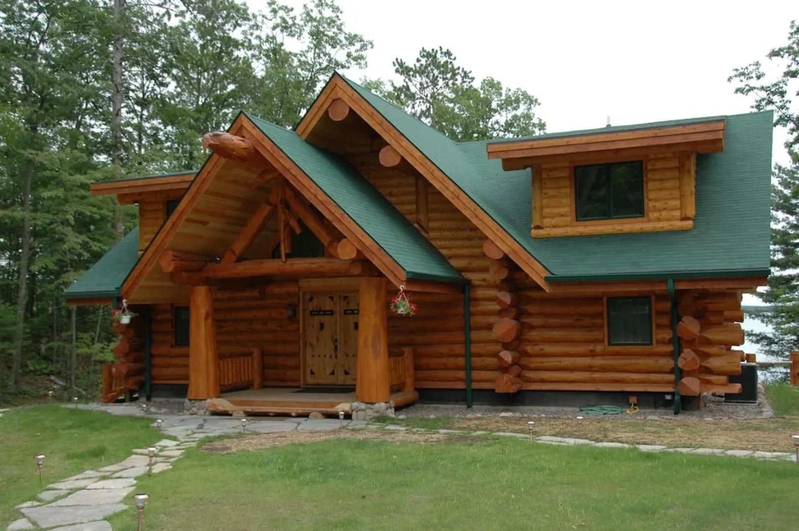 Eagles Haven 4 Bedrooms 2.5 Bathrooms Condo