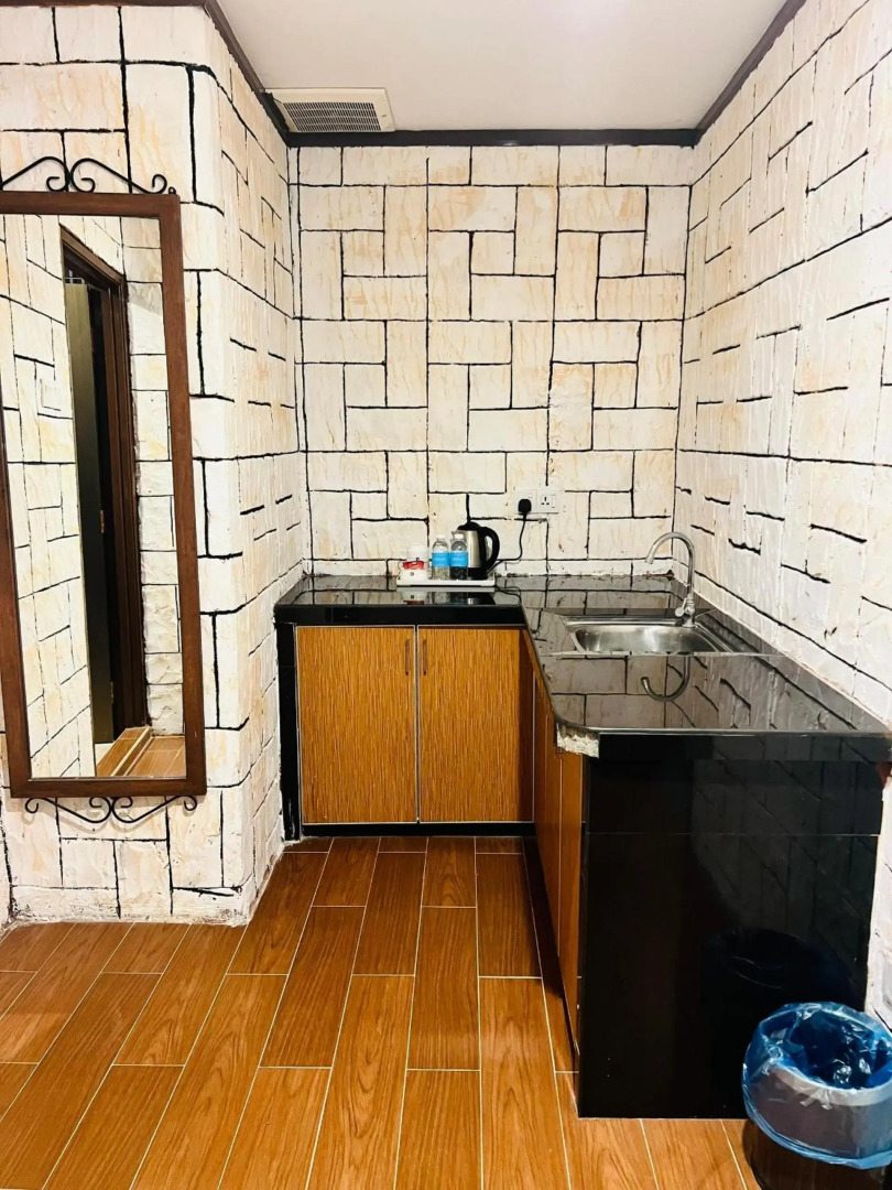 OYO 90134 K Garden Hotel