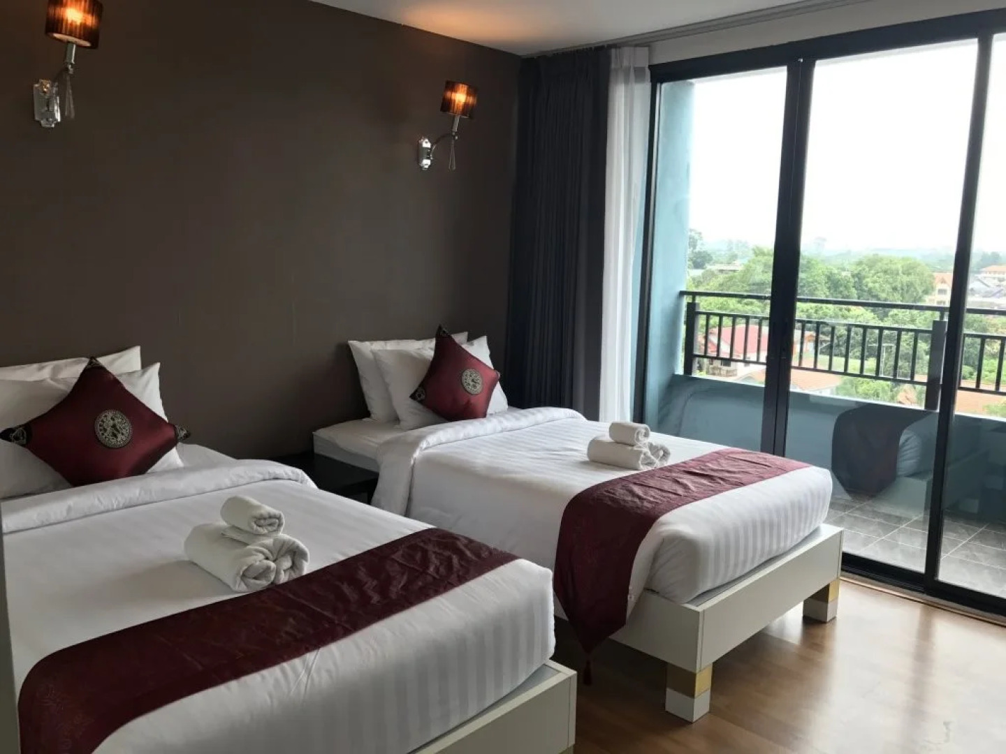 @Baan Bangsare Resotel