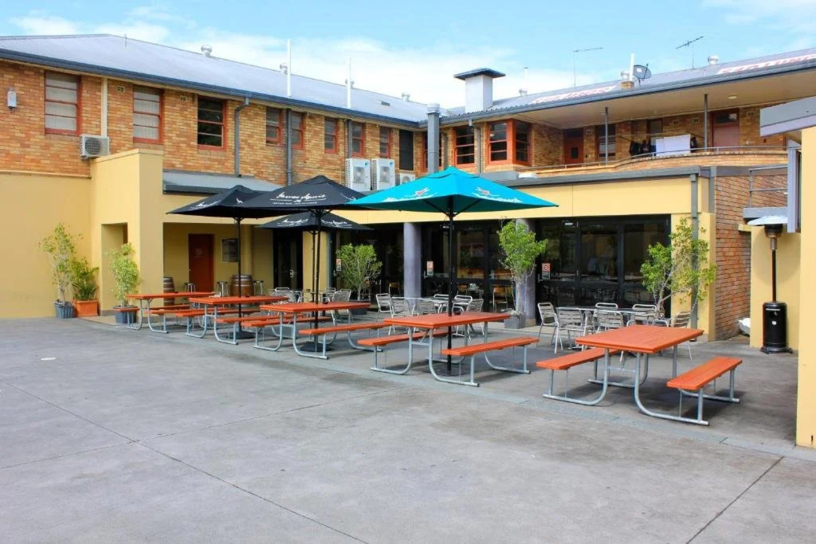 Belmore Hotel Maitland