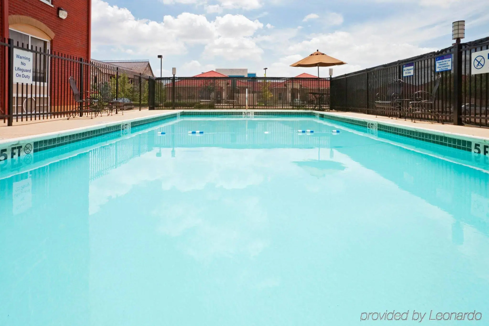 Holiday Inn Express & Suites Plano West - Frisco by IHG