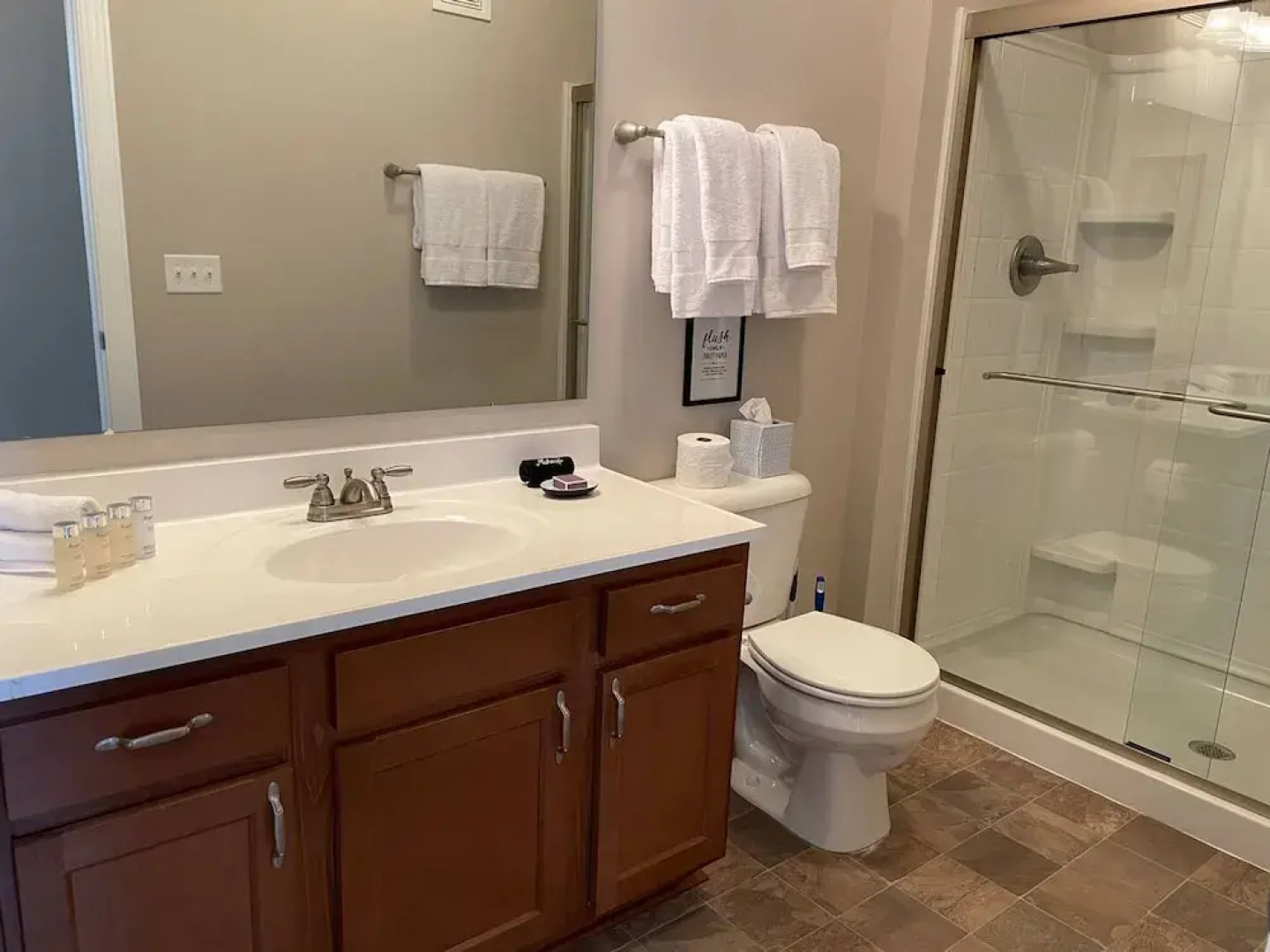 2BR Water Views W D Walkable Pool Gym