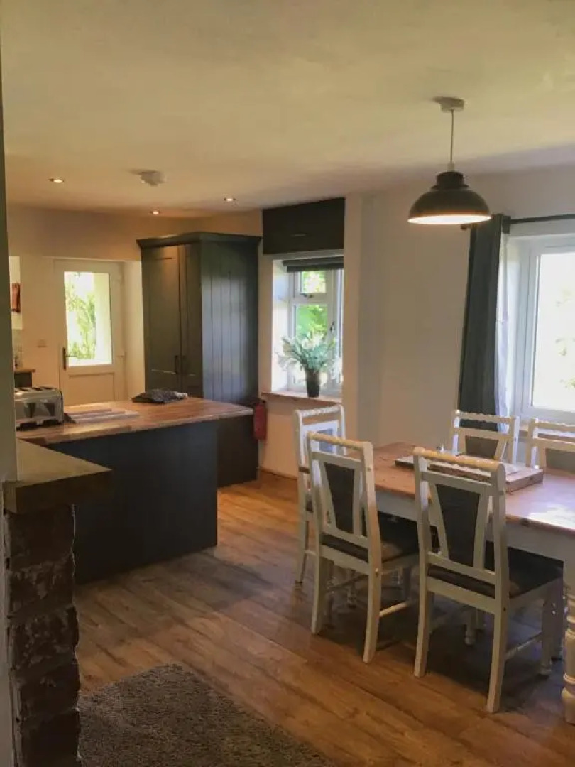 3 Bedroom Bungalow in Llanrhaeadr Ym