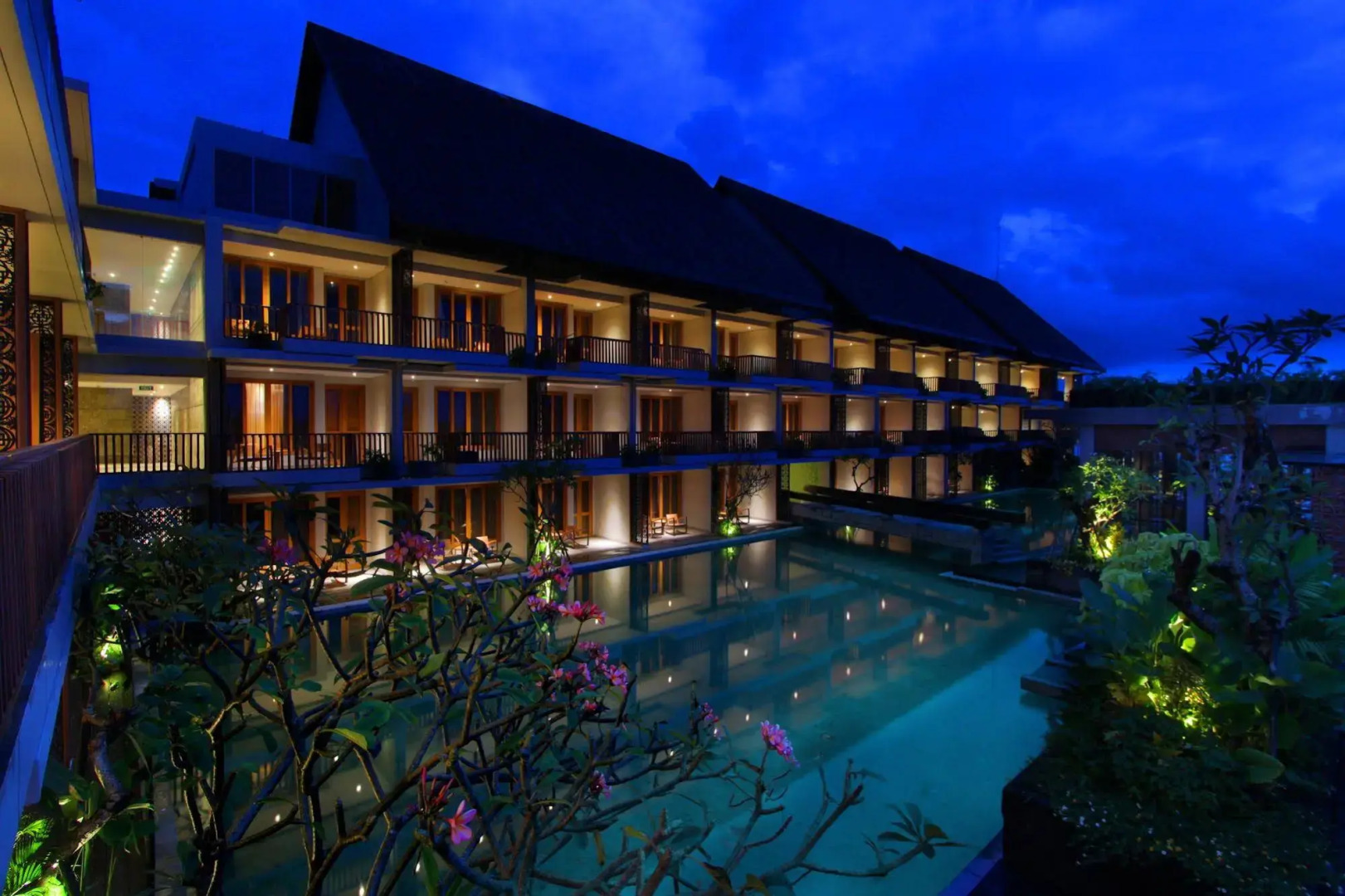 Swarga Suites Bali Berawa, Marclan Collection