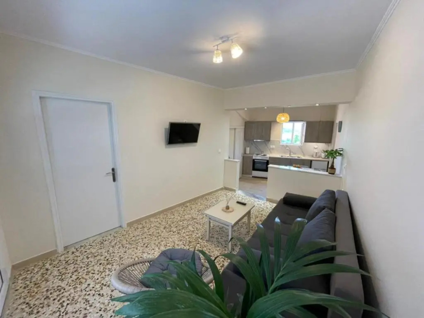 Vatos 2 bedroom apartment