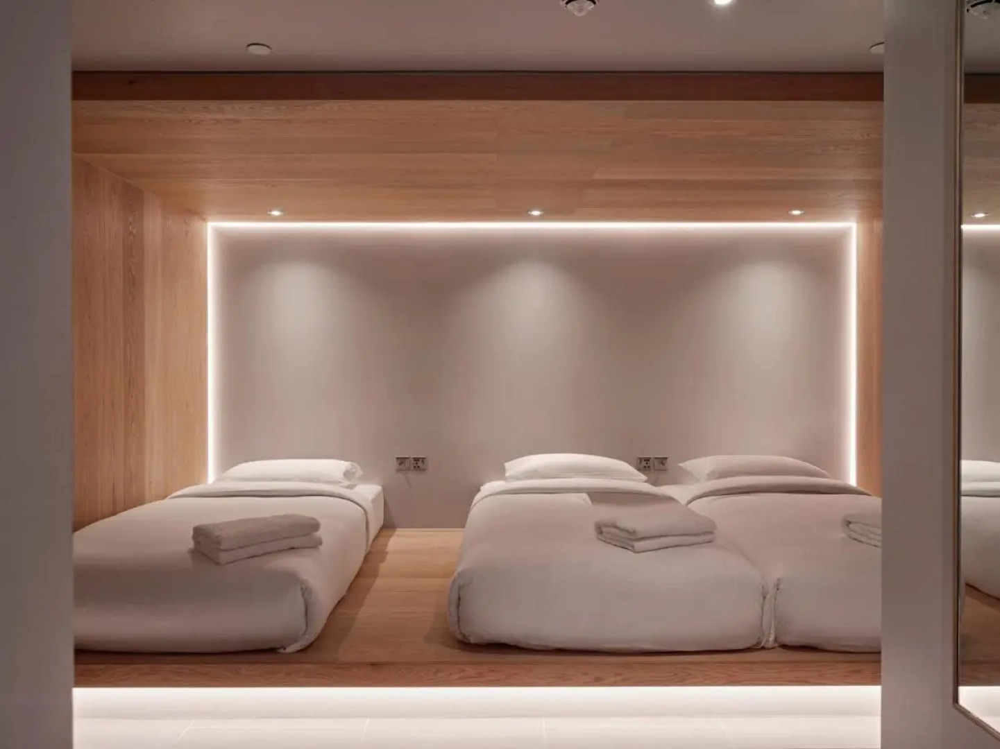 Zedwell Piccadilly Circus