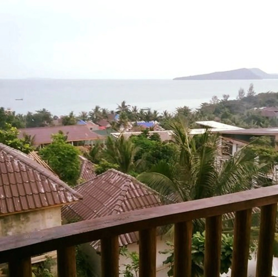 Happy Elephant Bungalows