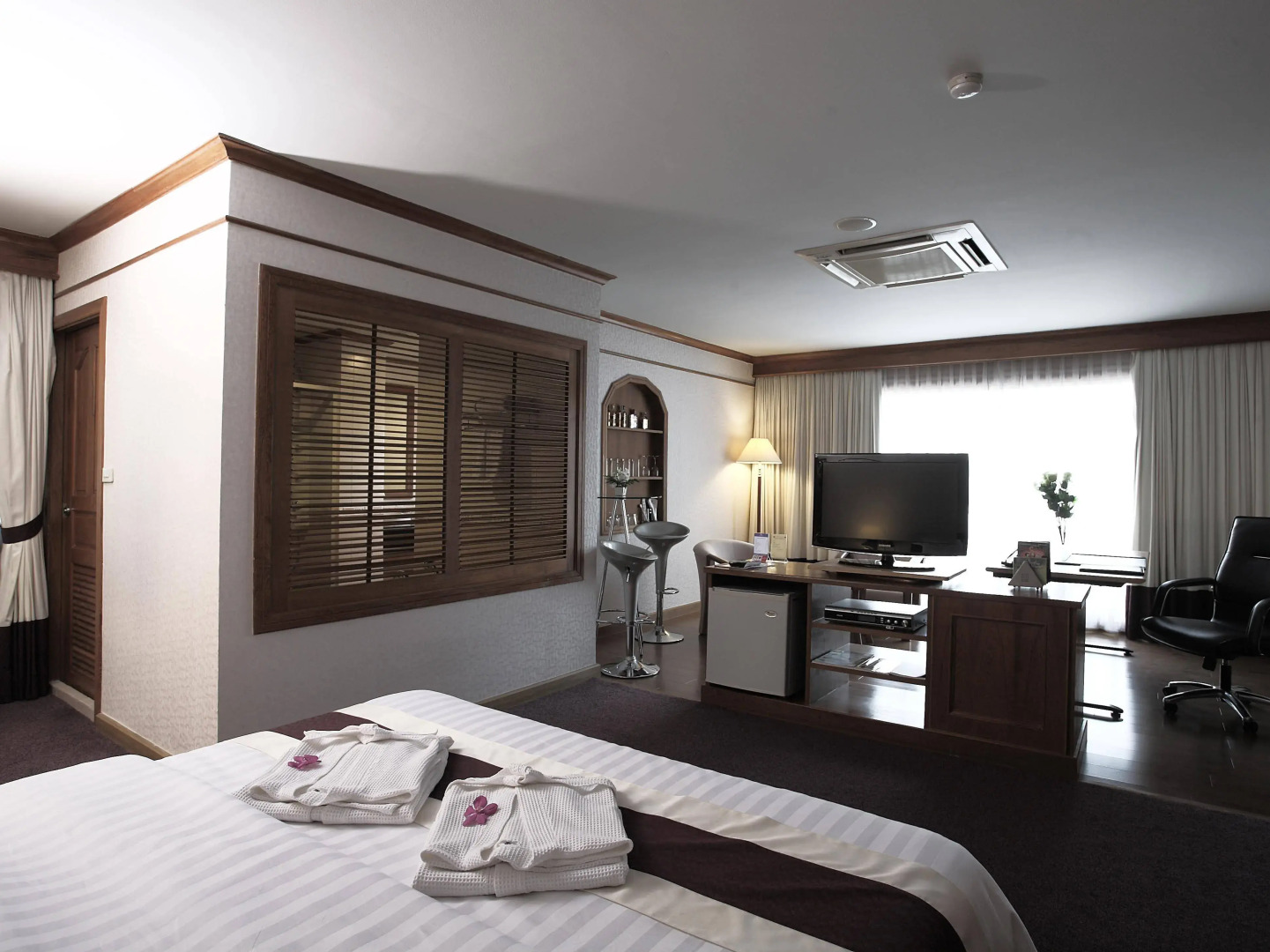 TK Palace Hotel & Convention