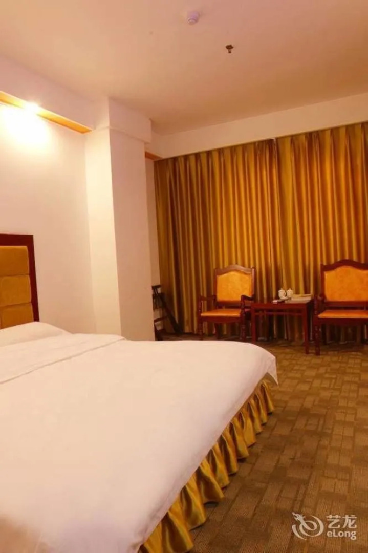 Zhangjiajie Wind and Cloud Holiday Hotel