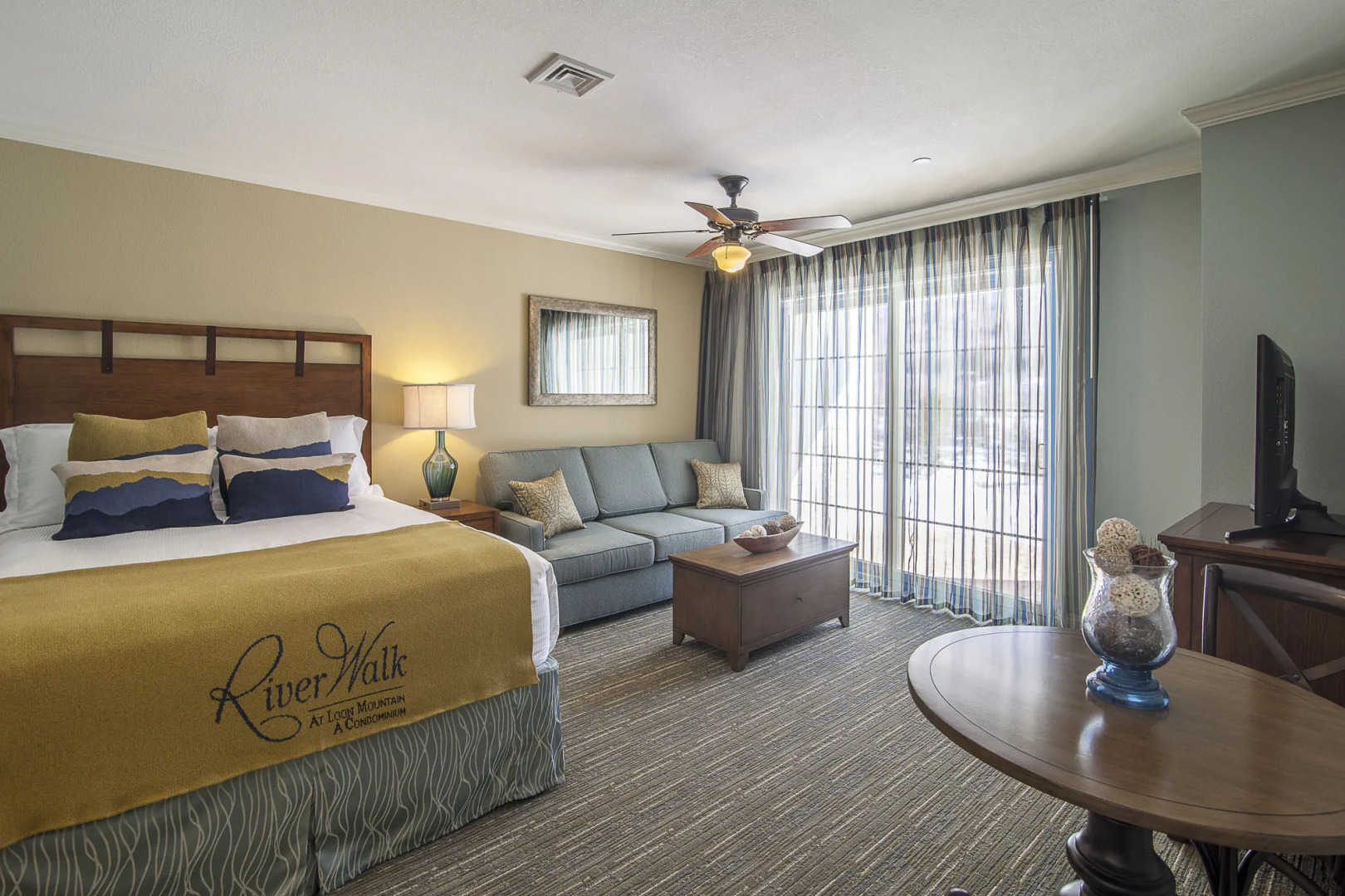 RiverWalk Resort at Loon Mountain