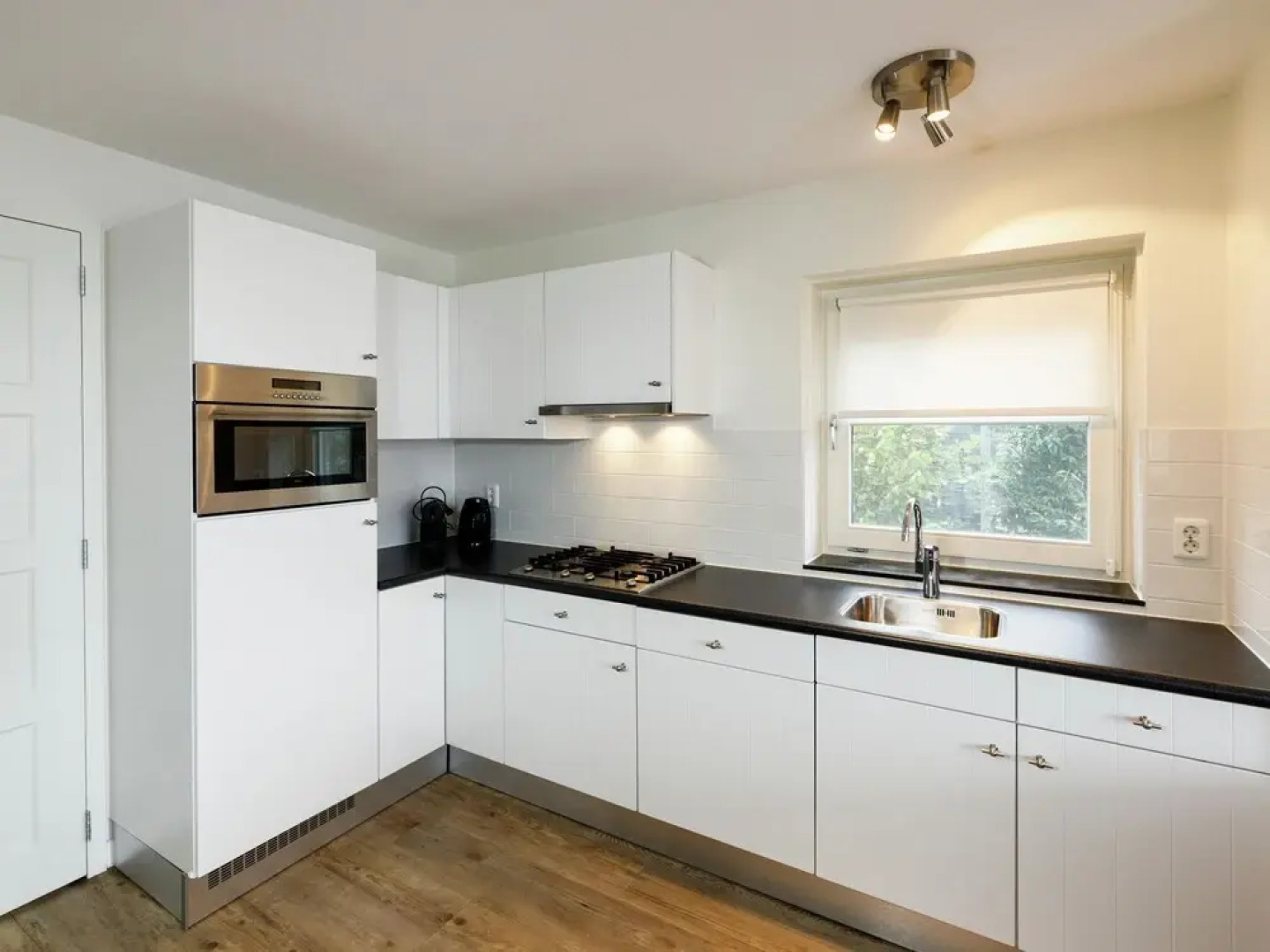 Modern House With a Jetty, Located in Beautiful Giethoorn