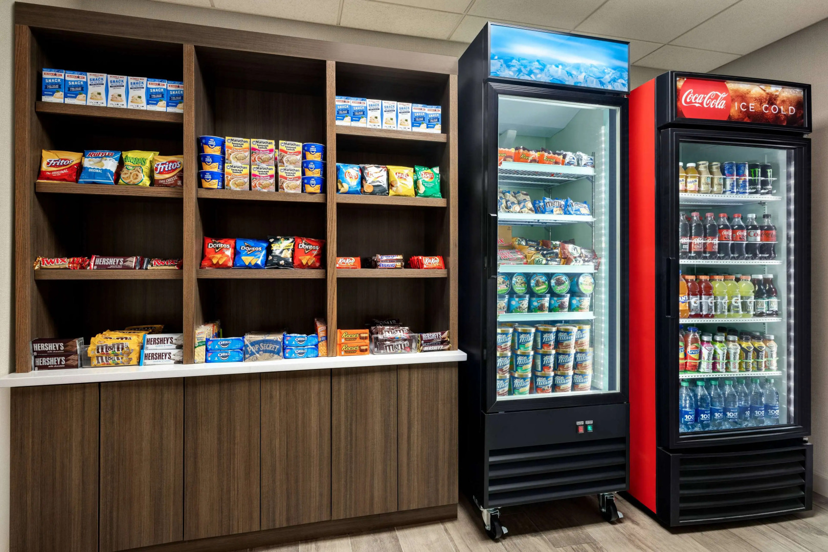 La Quinta Inn & Suites by Wyndham Springfield Airport Plaza