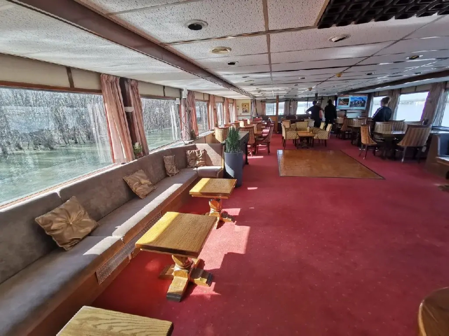 MS DIANA - Nava de croaziera pe Dunare