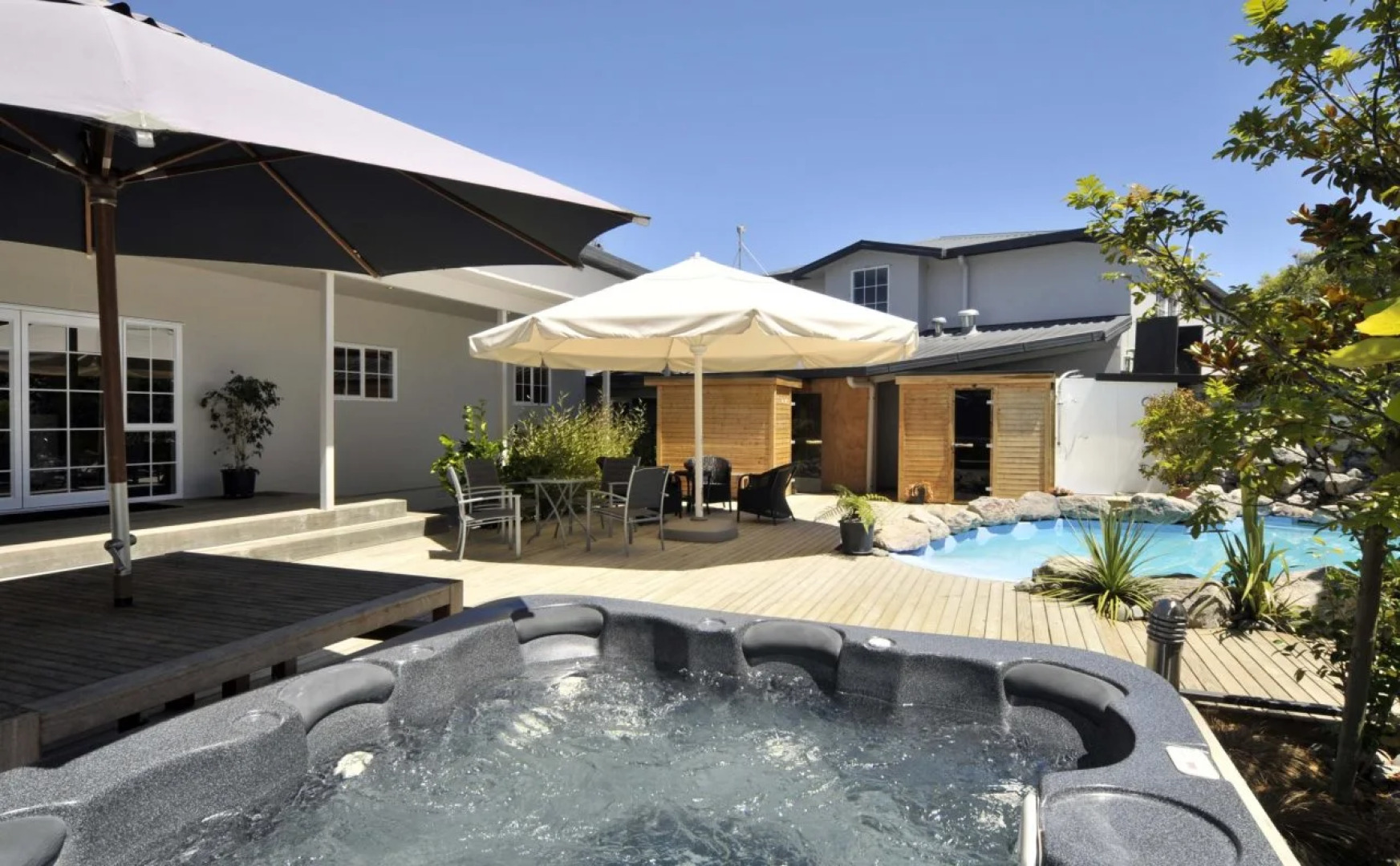 Wai Ora Lakeside Spa Resort