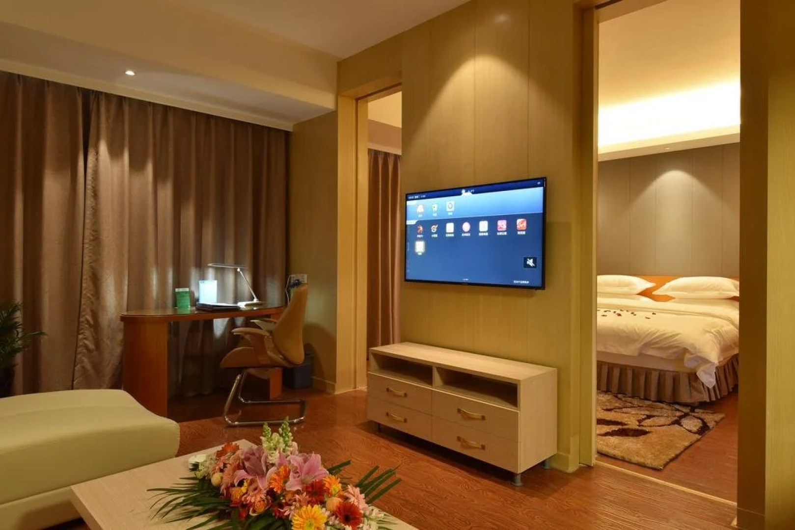 Kunming Long Teng Hotel