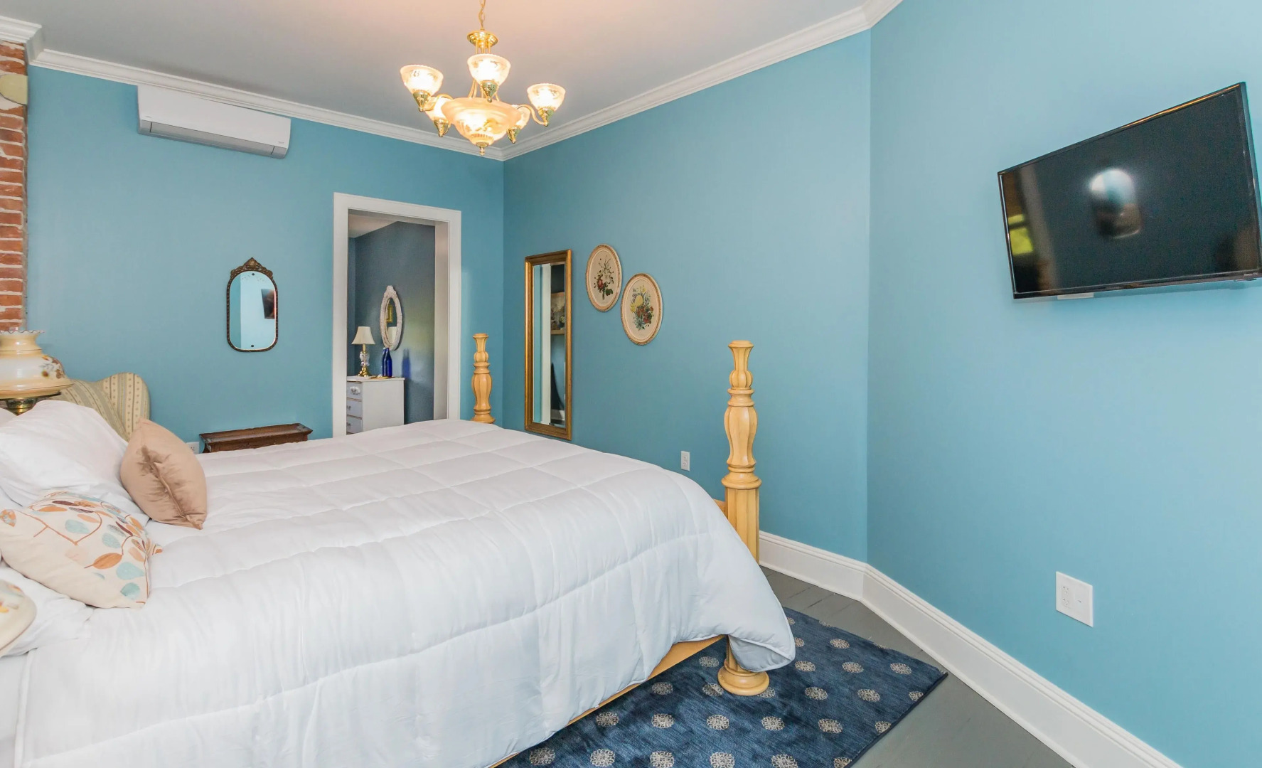 Historic Hotel Broadalbin