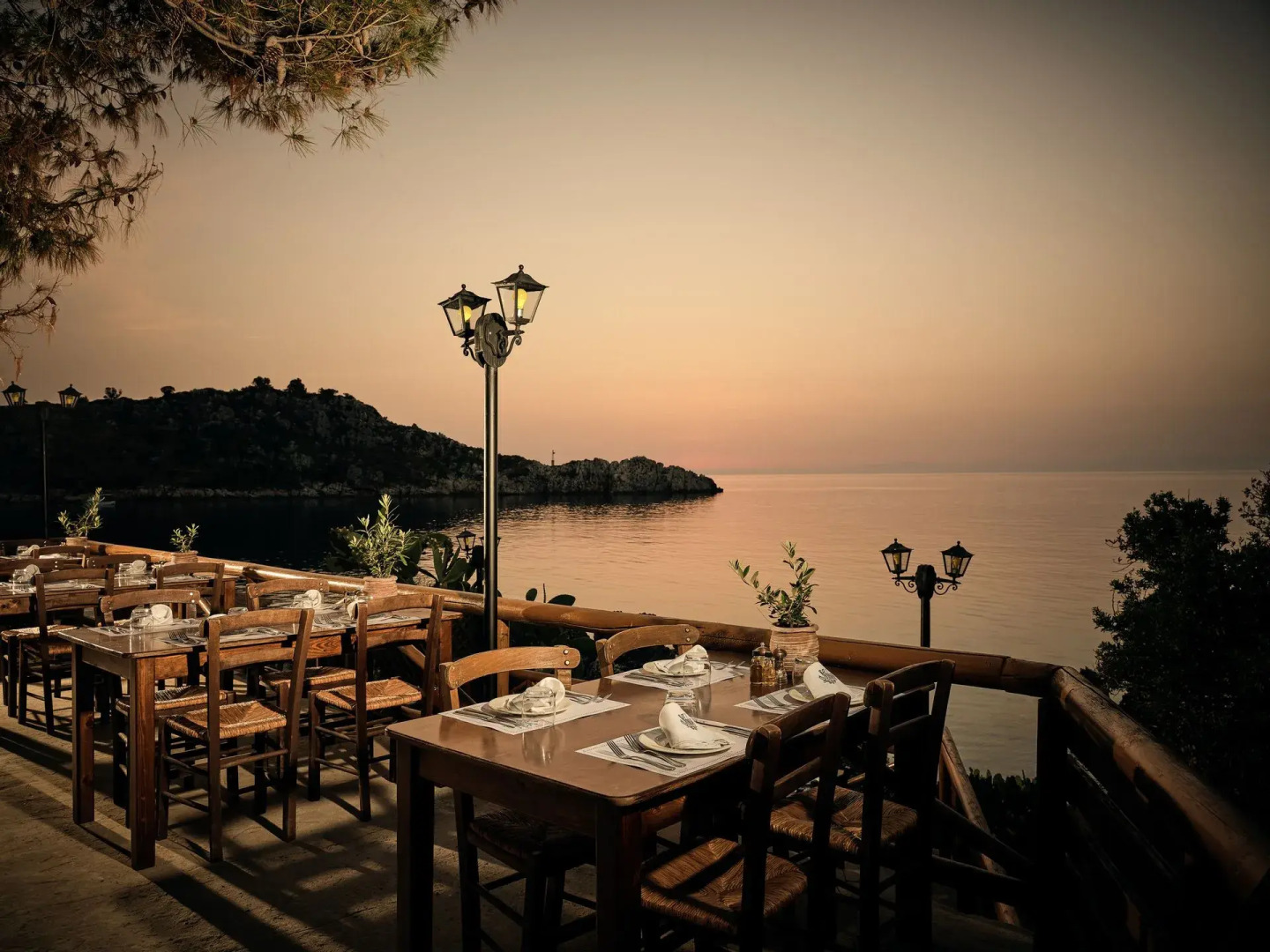 Nobelos Seaside Lodge