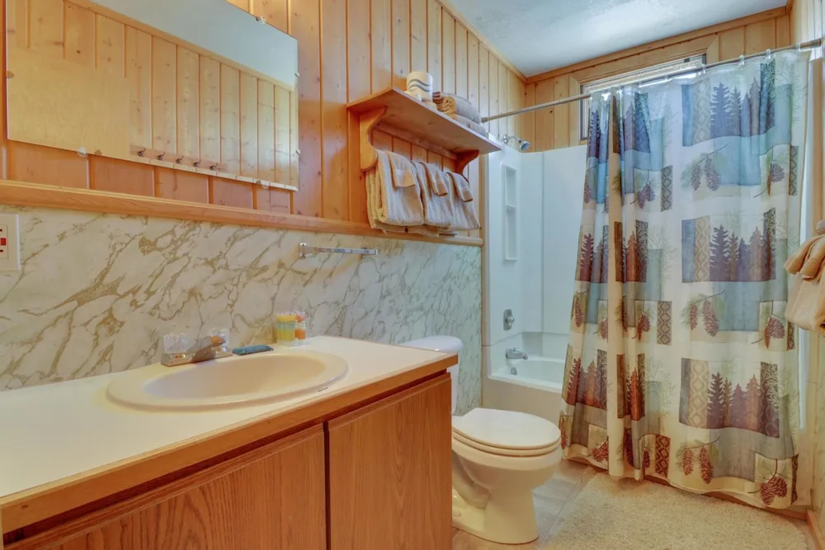 Foothills Lodge and Cabins