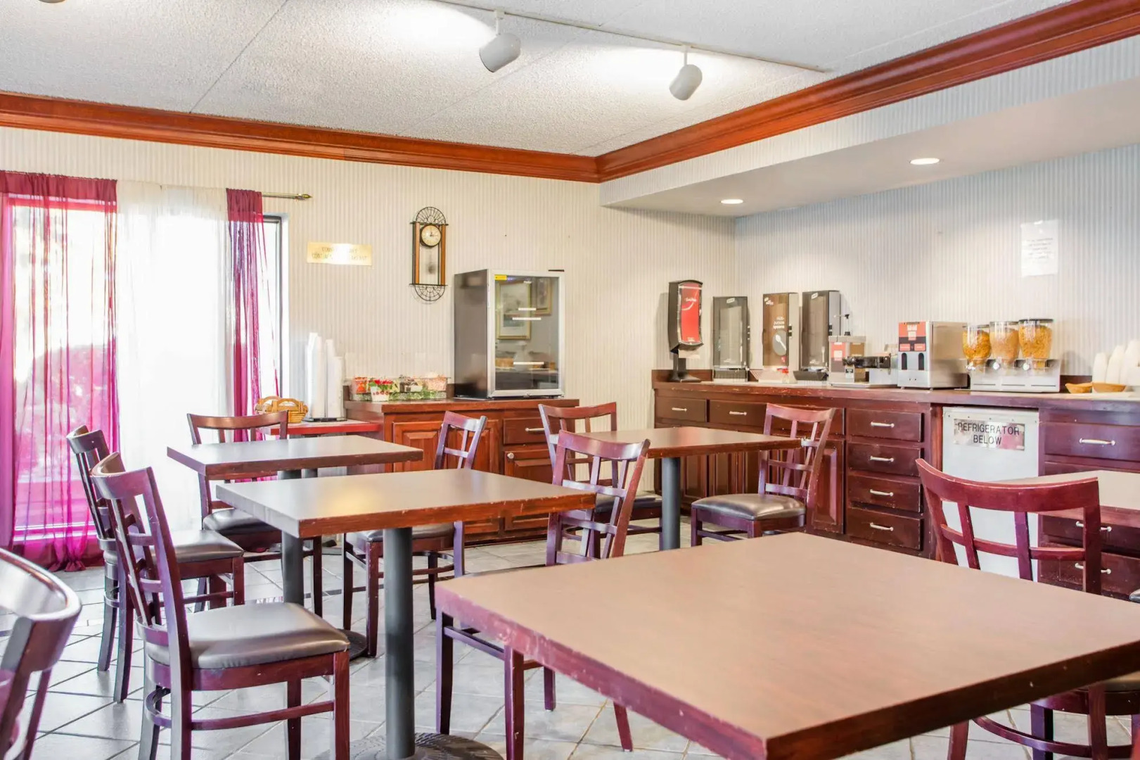 HomeTowne Studios By Red Roof Egg Harbor–Atlantic City Airport