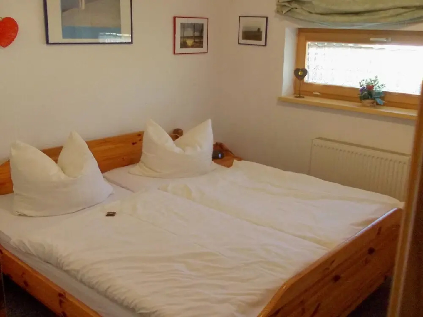 Sunlit Holiday Home near Town Center in Marlow