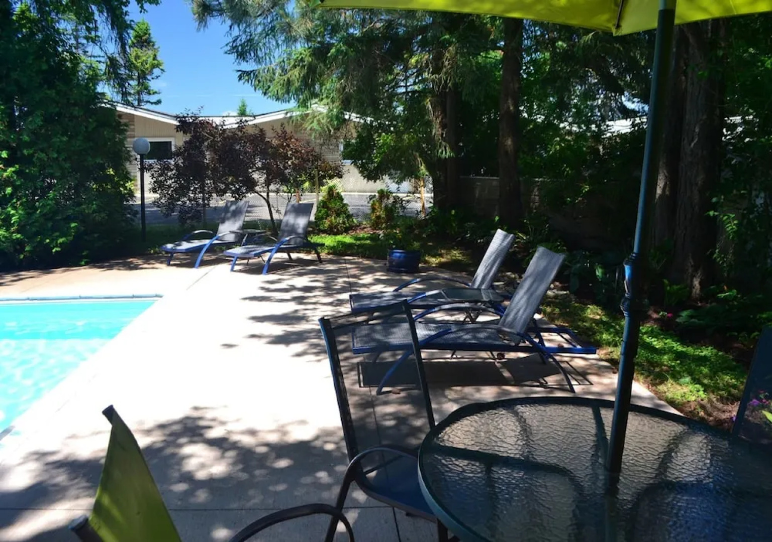 Stratford Suburban Motel