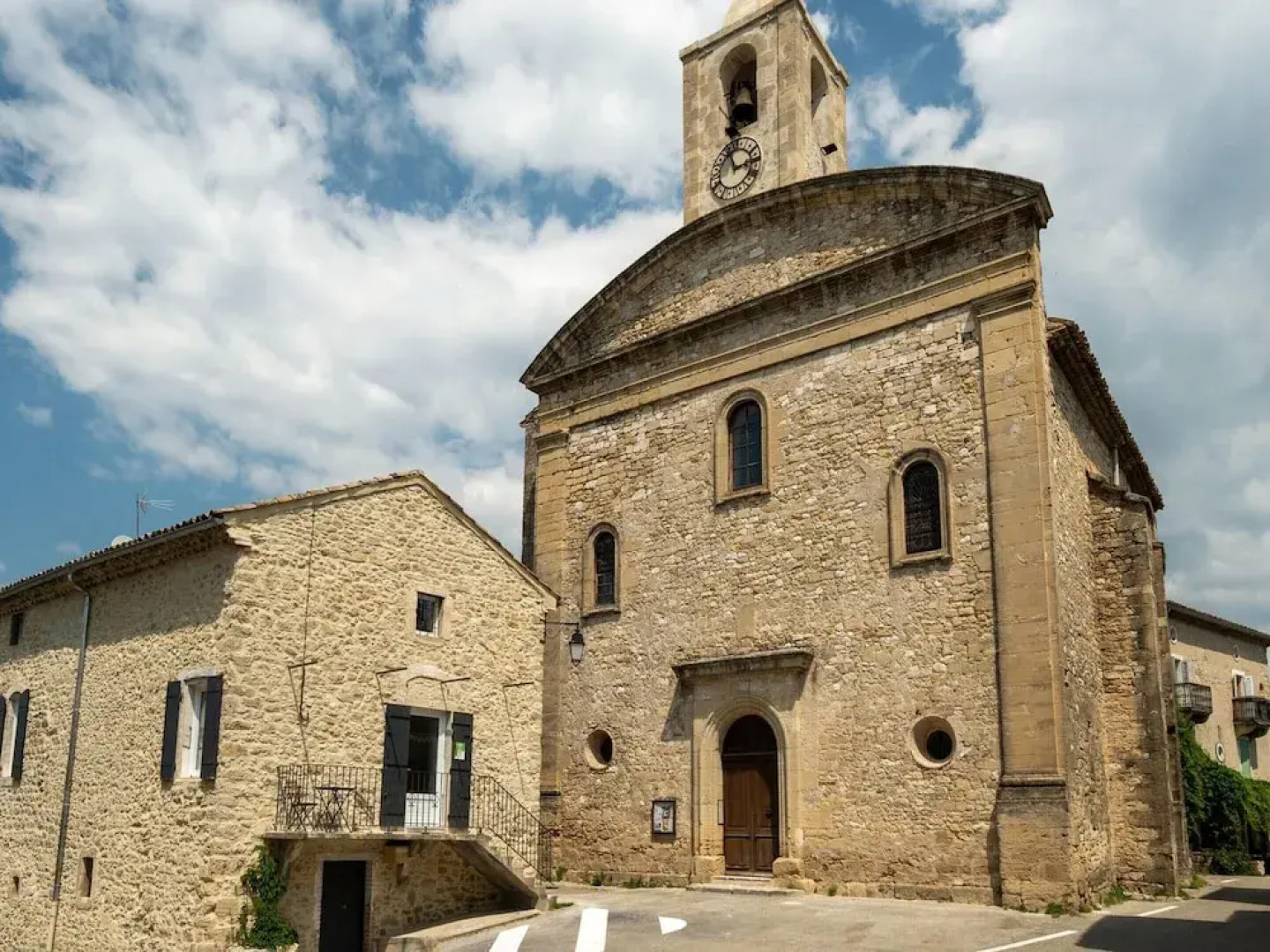 Cosy Holiday Home With Pool