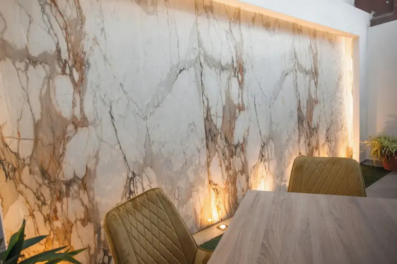 Alexander House Hotel