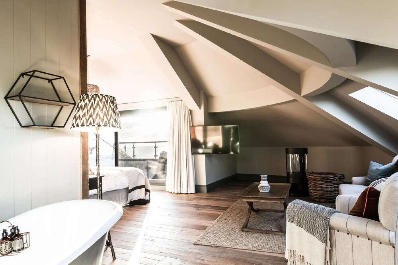 Gara Rock - The Penthouse