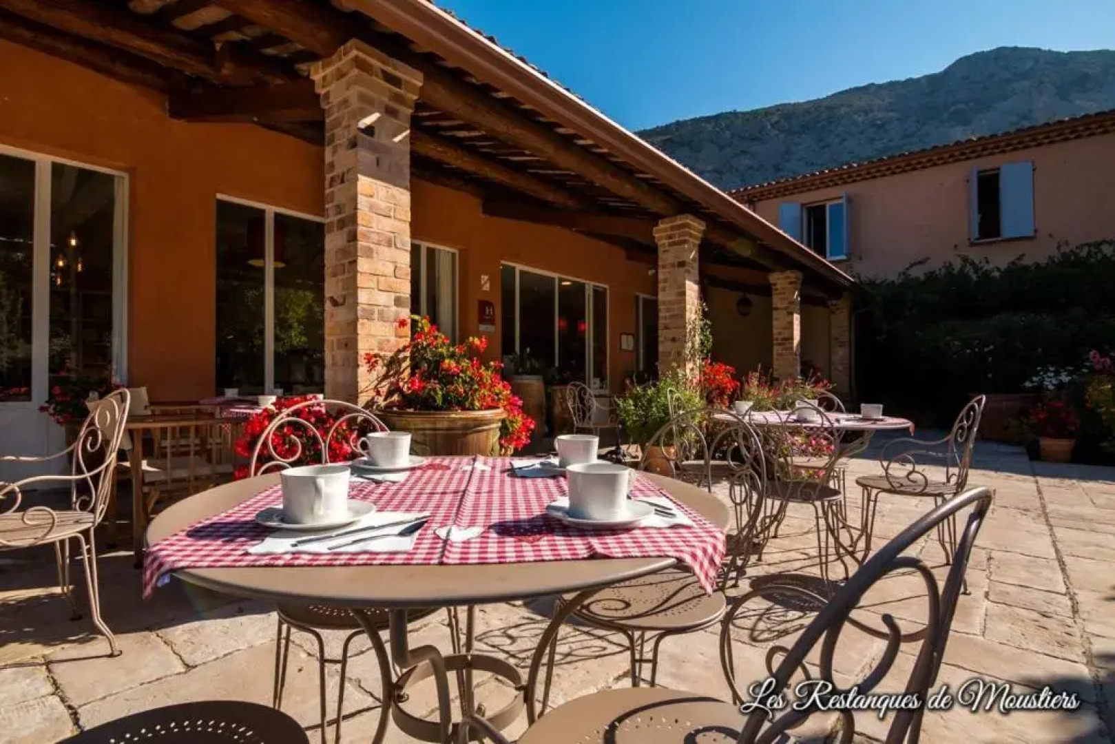 Hotel Les Restanques De Moustiers