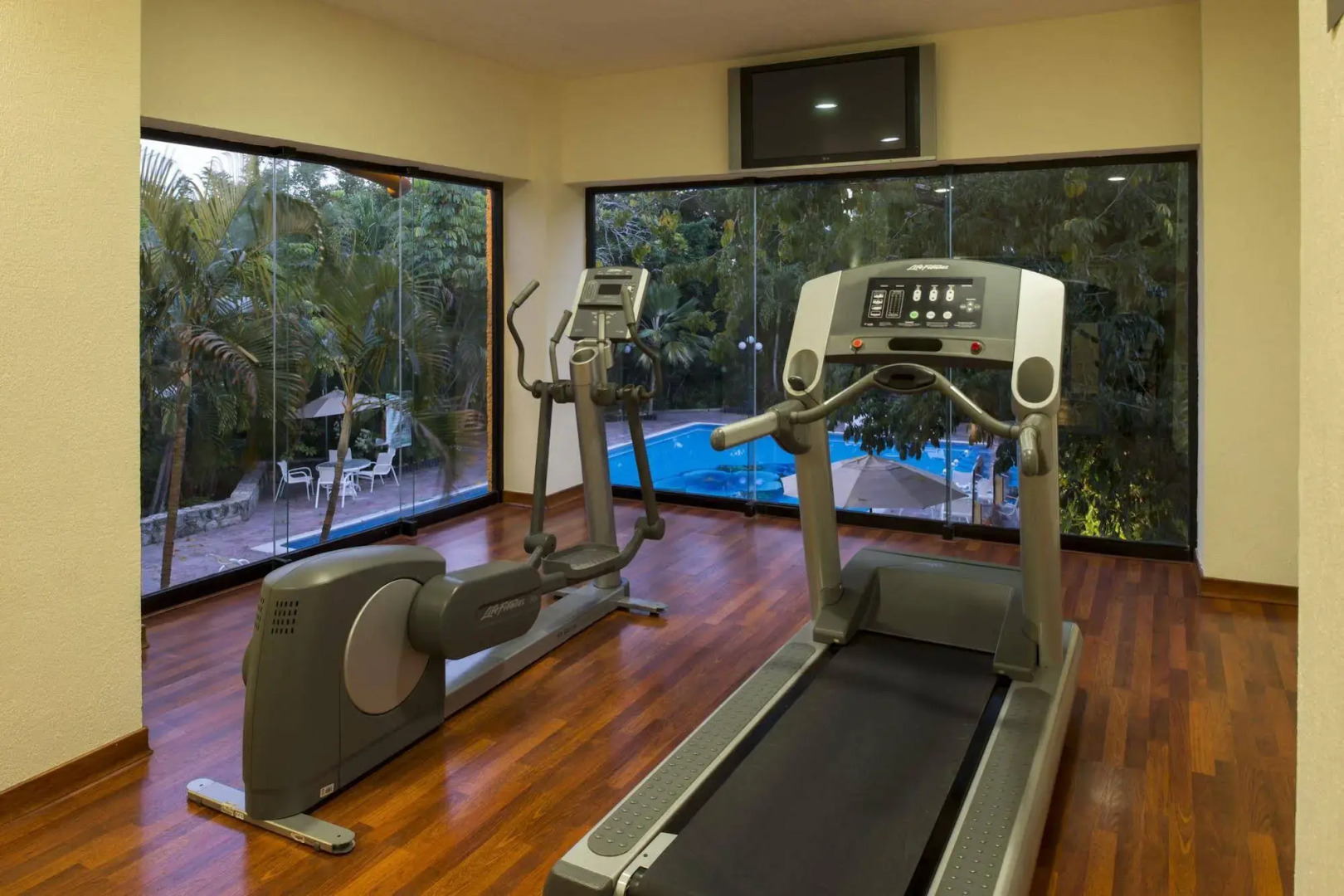 HS HOTSSON Hotel Tampico