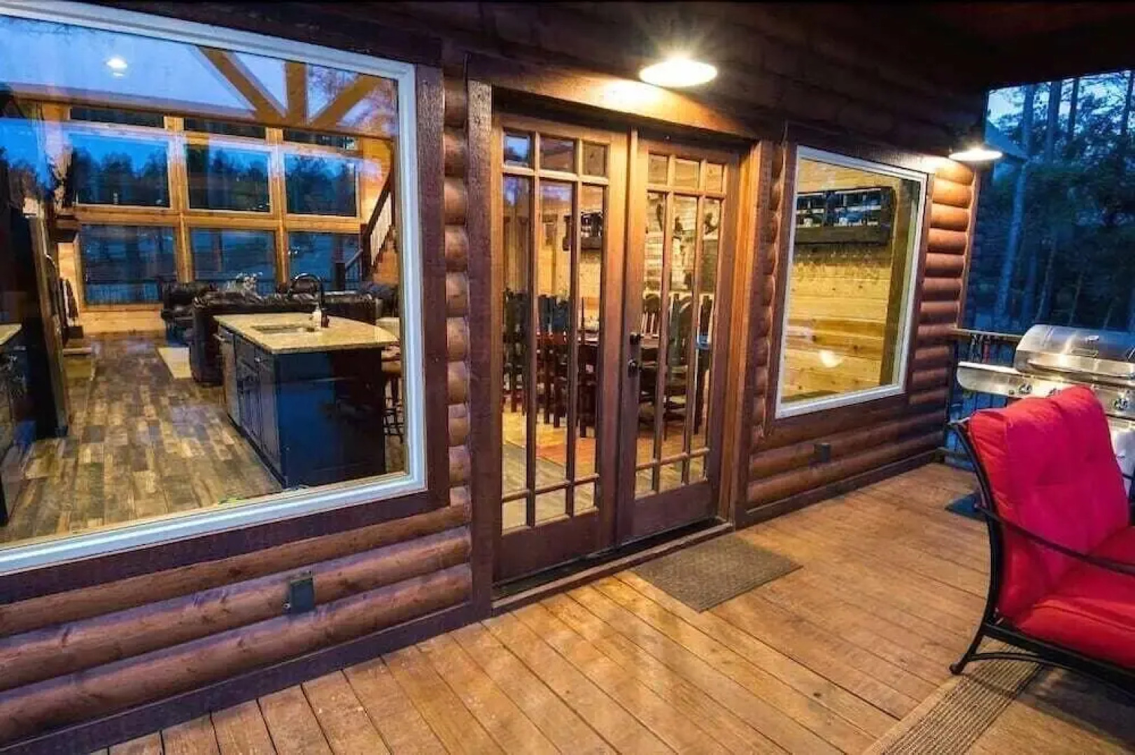 Stars On The Water Lodge - 4 Br Cabin