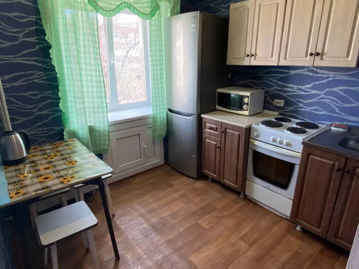 Апартаменты на проспекте Кирова 114