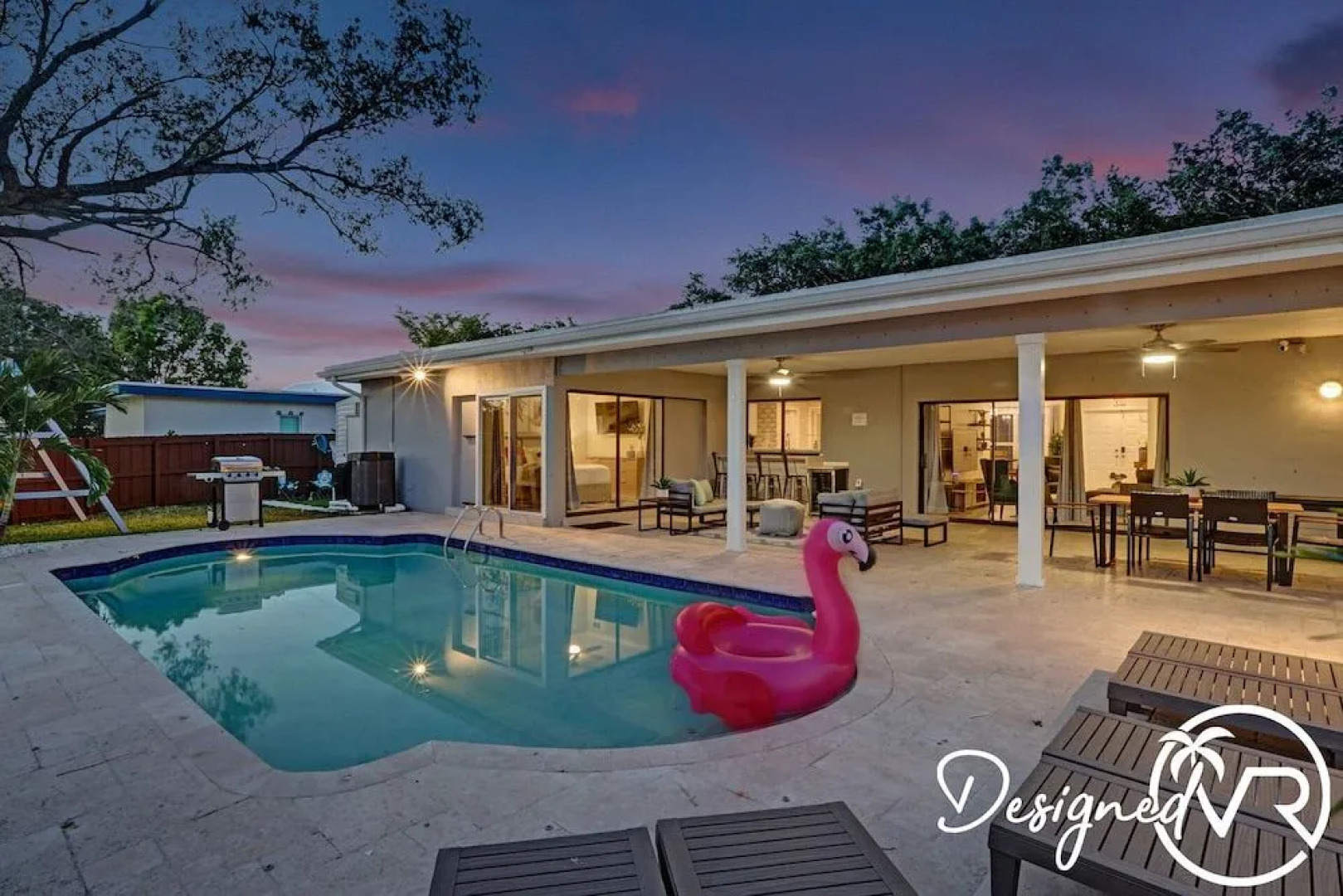 Family vacation 5 Br with Heated Pool