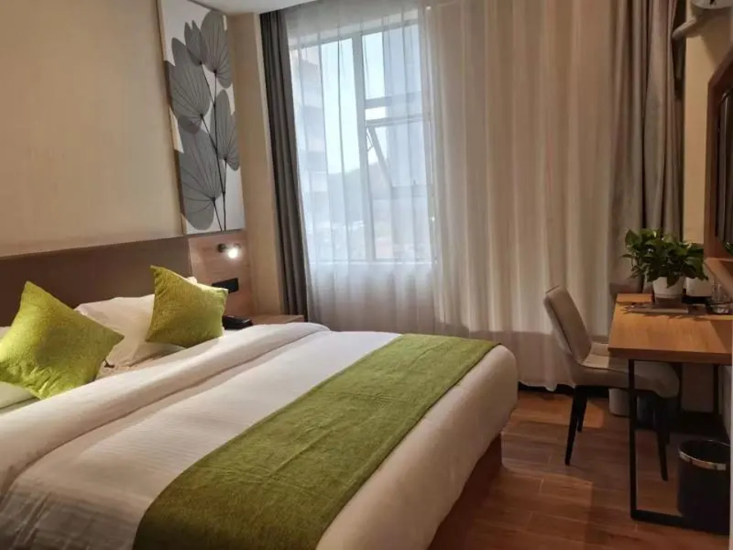 Green Tree Inn Qinzhou Qinbei People's Hospital