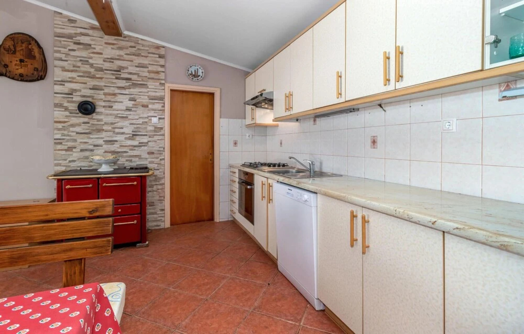 Amazing Home in Jadranovo With Wifi and 2 Bedrooms