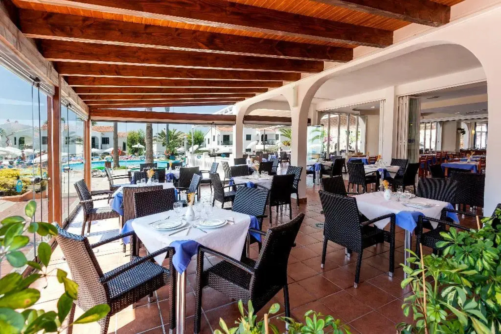 Apartamentos Roc Oasis Park