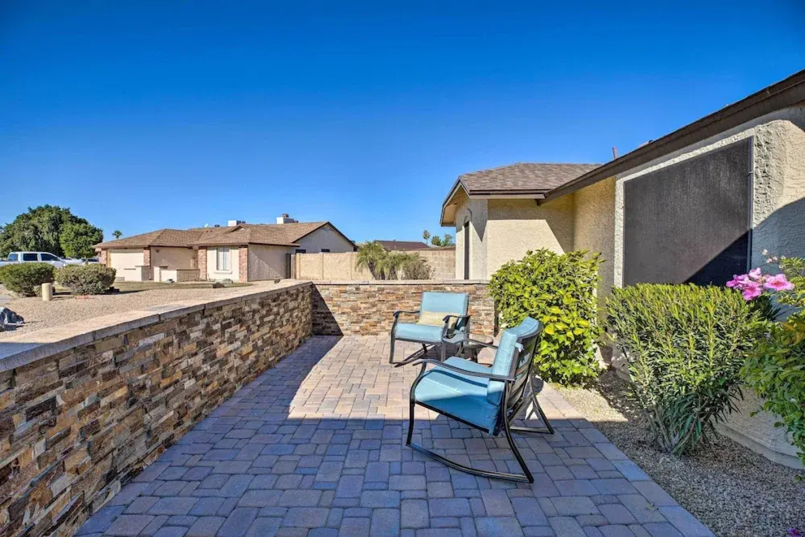 3 Mi to Westgate: Desert Home w/ Hot Tub in Peoria