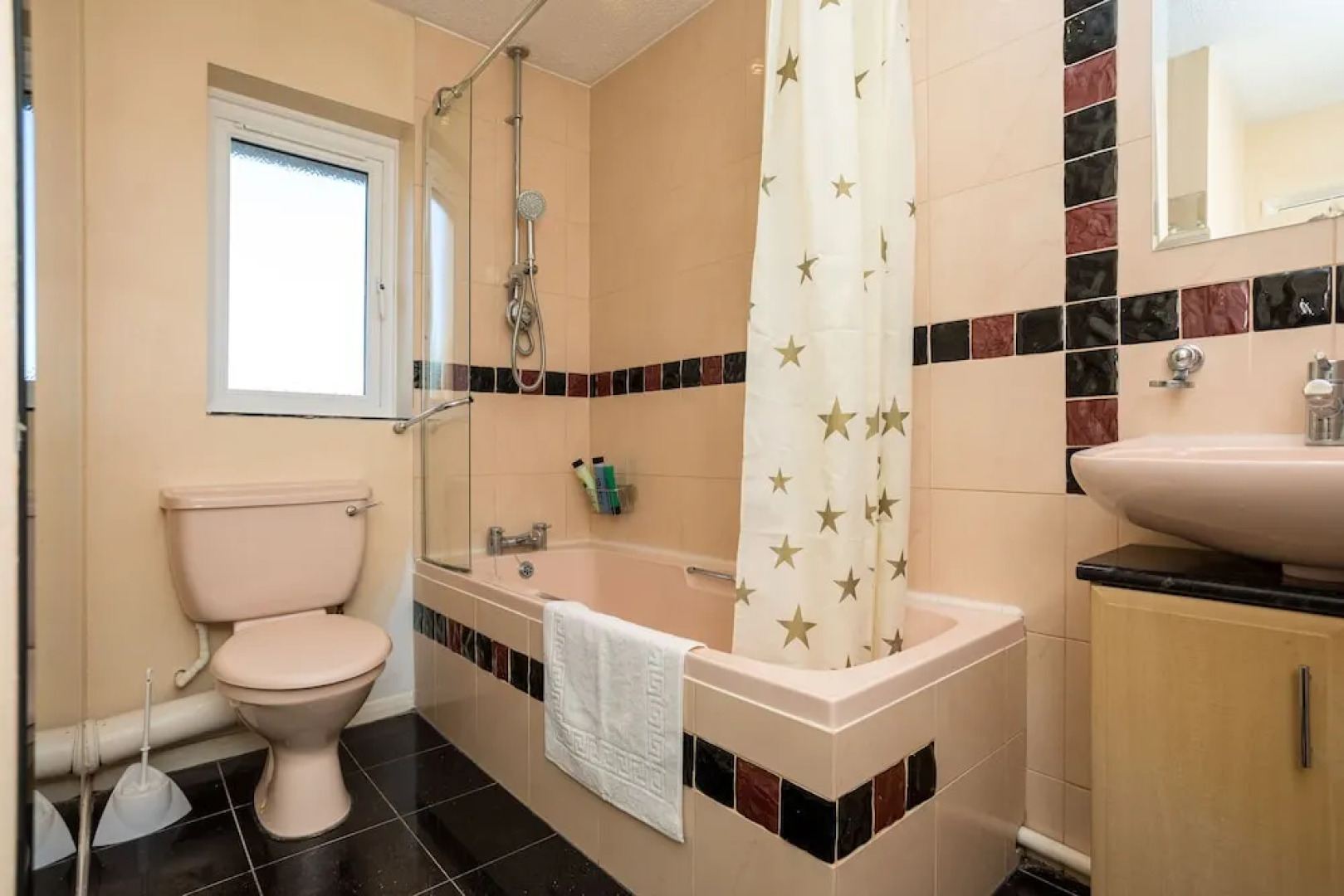 Oscar Owen - Graveney House