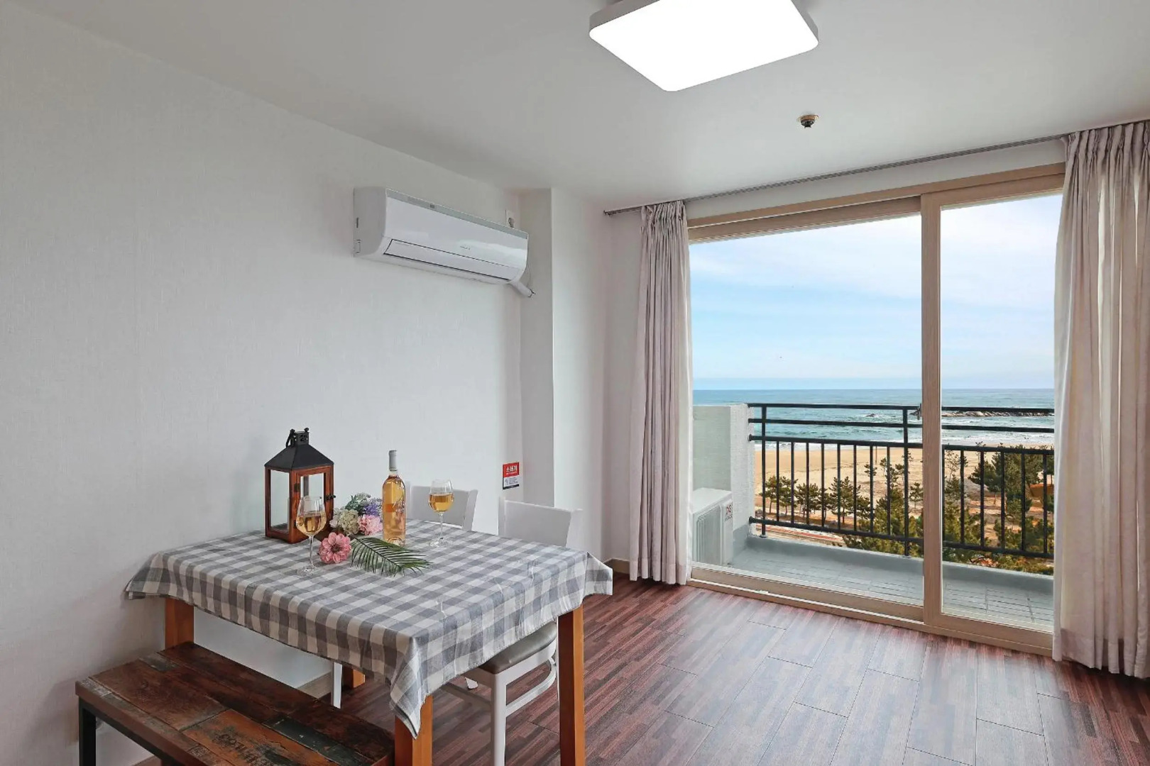 Ocean to you Resort Sokcho Seorak Beach Hotel and condo