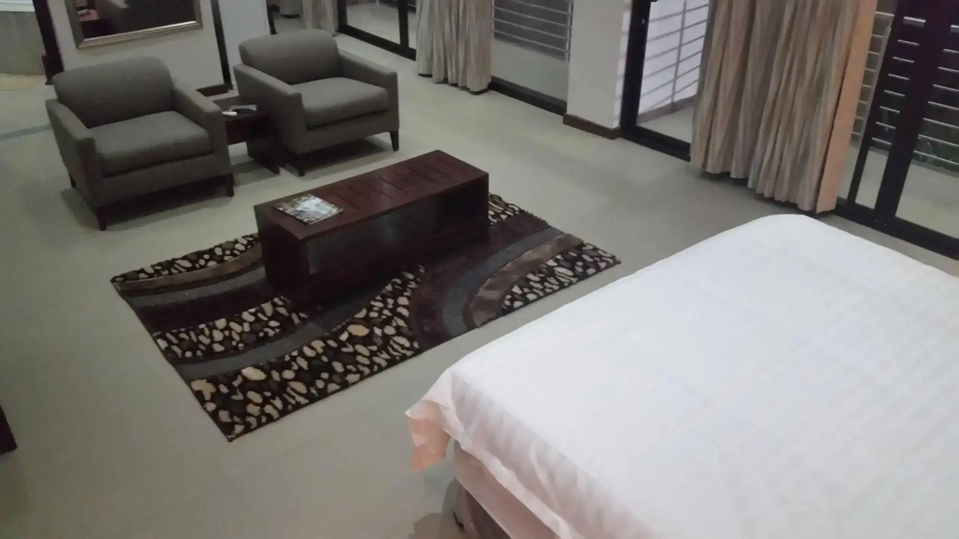 Pamo Hotel and Restaurant