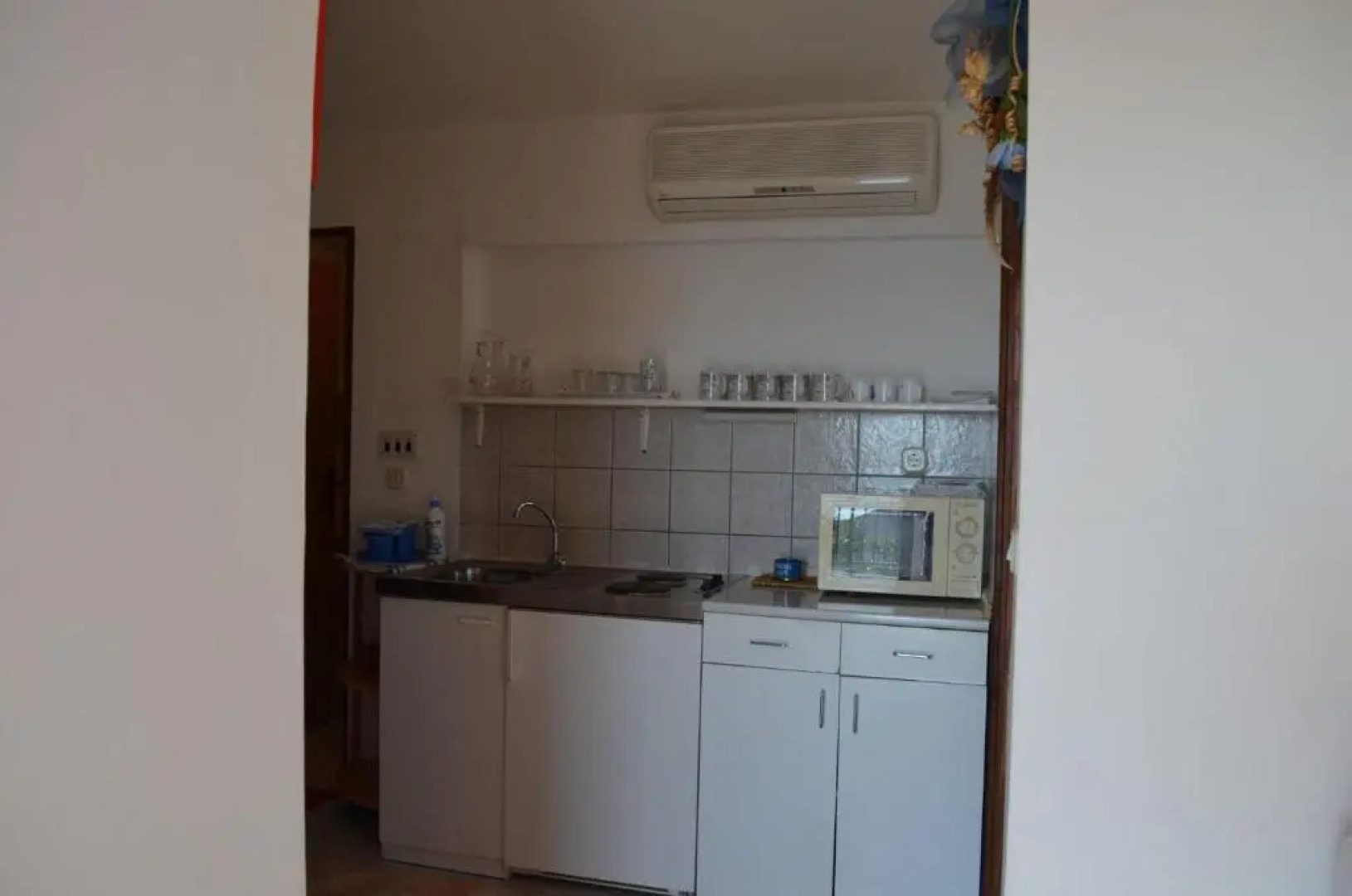 Jozo - 150 m From Pebble Beach - A5