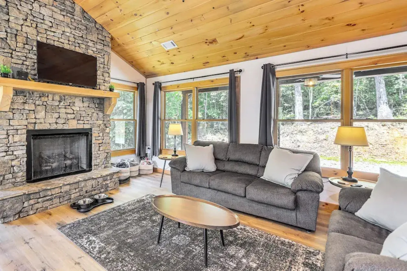 Mccaysville Cabin: Fire Pit, BBQ + More!